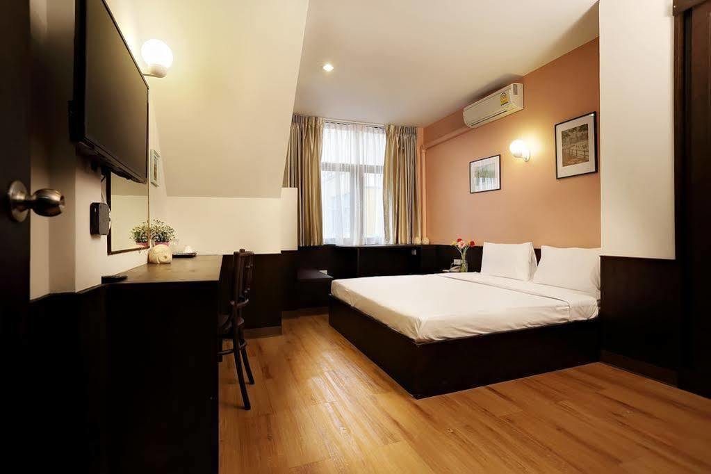 Baan Namtarn Guest House Bangkok Luaran gambar